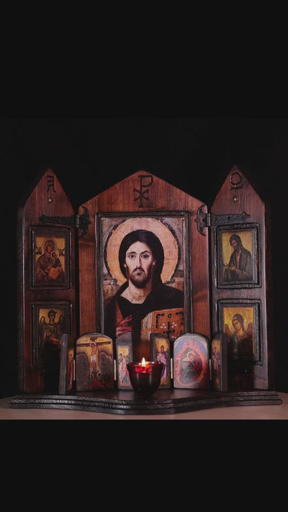 Χριστός του Σινά, Εικονοστάσι με Παναγία, Άγιο Ιωάννη & Αρχαγγέλους, 40×47 cm